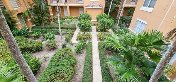 $1,600 | 5035 Fairways Circle, Unit C207, Vero Beach, FL 32967