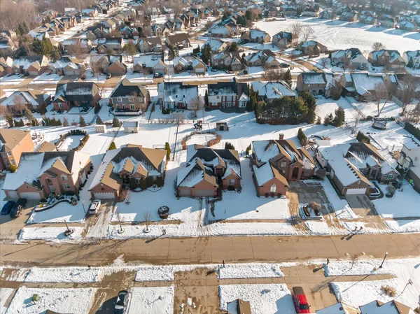 $600,000 | 47376 Hidden Meadows Drive, Macomb, MI 48044
