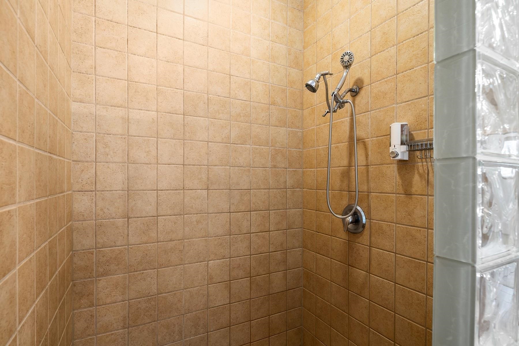 7001 East Chattaroy Road Chattaroy, WA 99003 - Photo 18 of 50