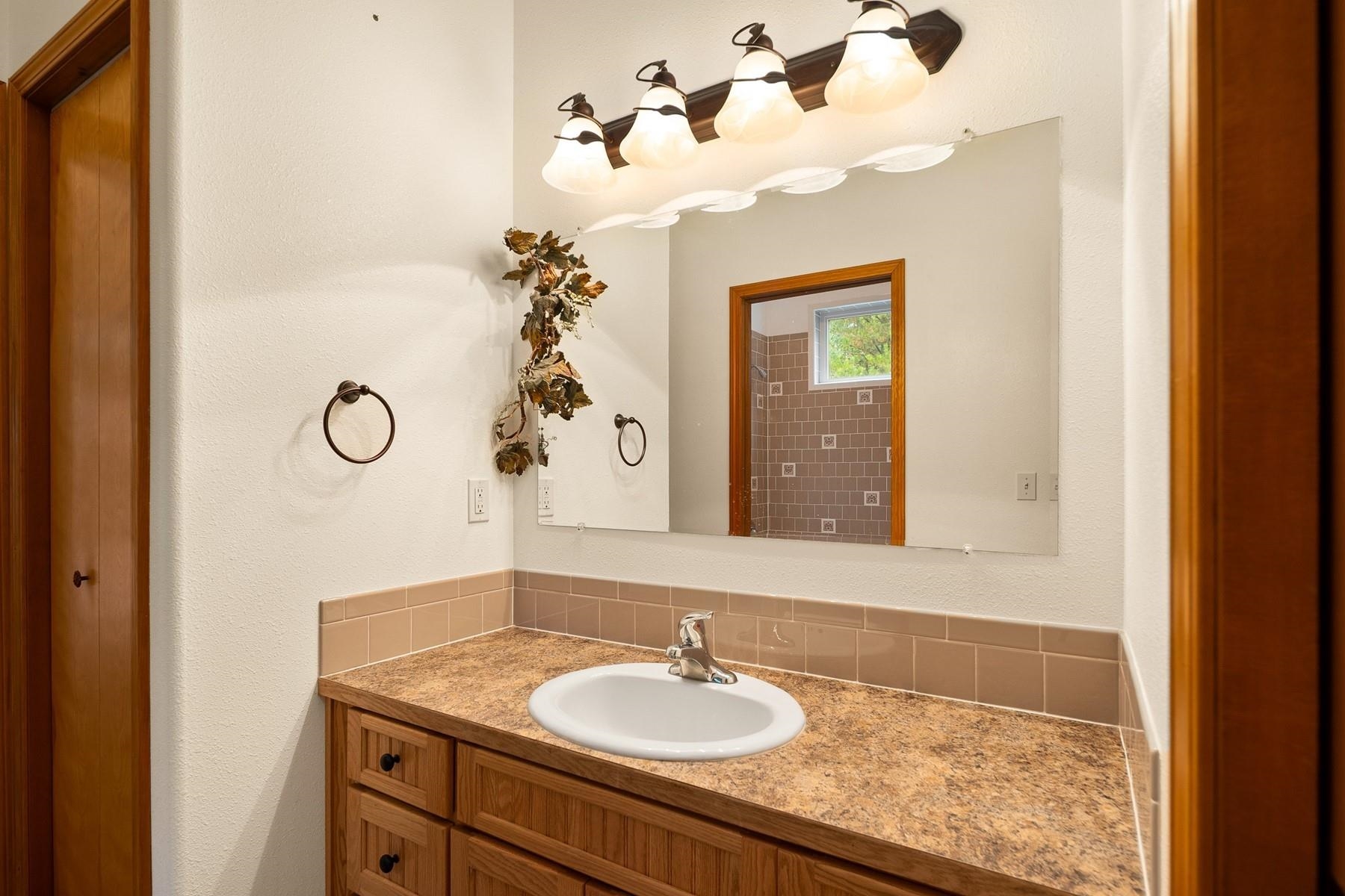 7001 East Chattaroy Road Chattaroy, WA 99003 - Photo 23 of 50