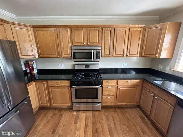 $1,899 | 113 North Bradford Street, Baltimore, MD 21224