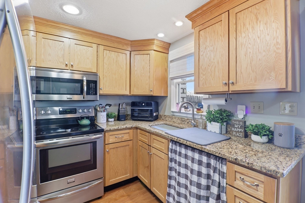 102 Corey Colonial, Unit 102 Agawam, MA 01001 - Photo 11 of 41