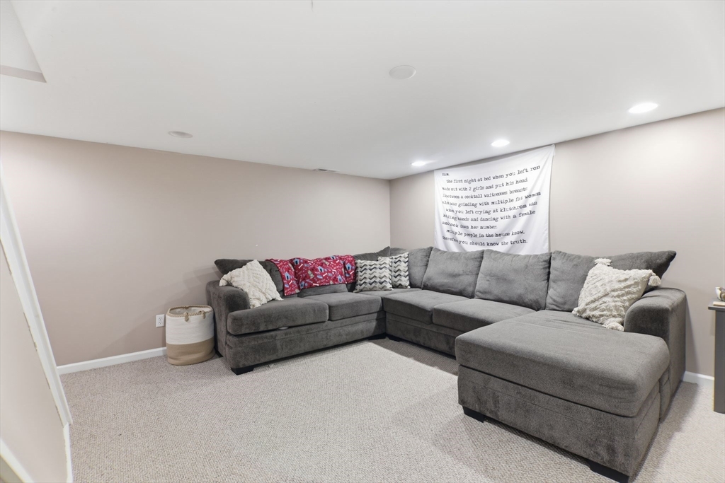 102 Corey Colonial, Unit 102 Agawam, MA 01001 - Photo 34 of 41