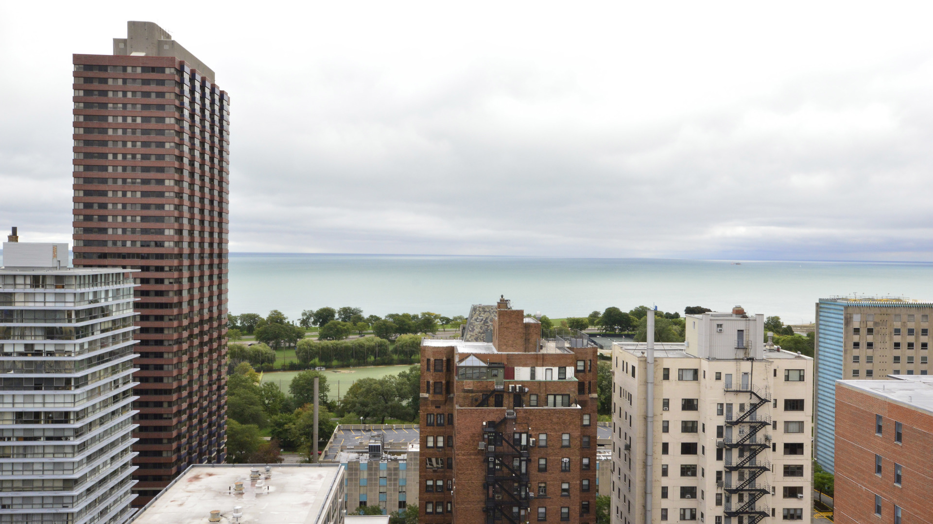 2930 North Sheridan Road, Unit 2105 Chicago, IL 60657 - Photo 15 of 15