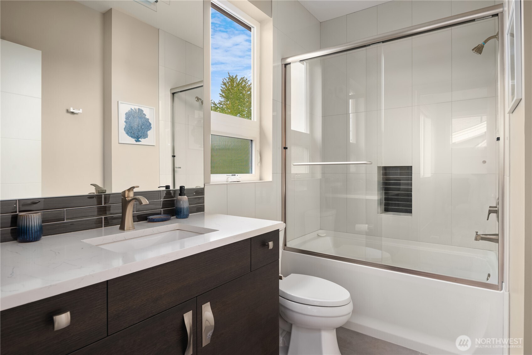 1527 Lyons Avenue Northeast Renton, WA 98059 - Photo 31 of 40