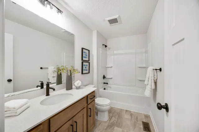 $734,311 | 11500 19th Street Northeast, St. Michael, MN 55376