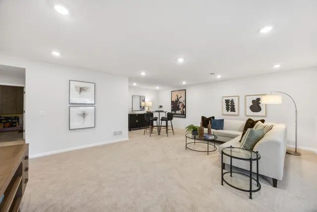 $734,311 | 11500 19th Street Northeast, St. Michael, MN 55376