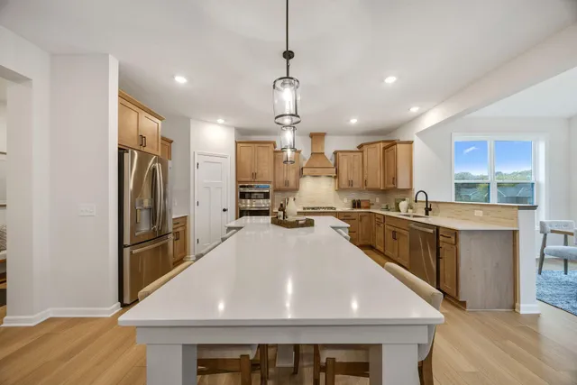 $734,311 | 11500 19th Street Northeast, St. Michael, MN 55376