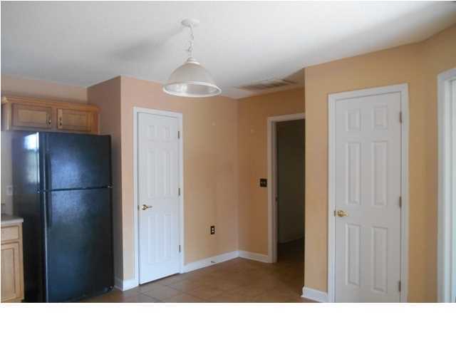 4476 Goldfinch Way Crestview, FL 32539 - Photo 5 of 14