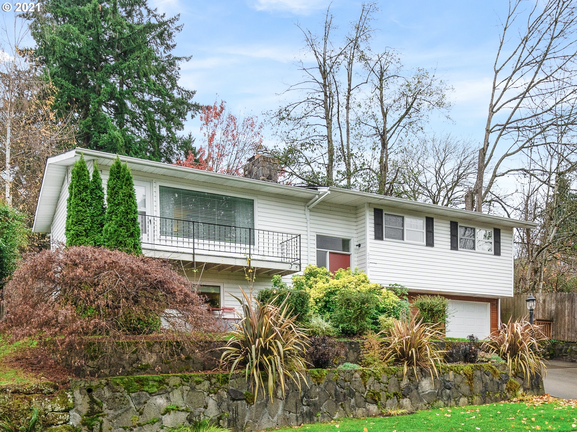 3446 Southwest Marigold Street Portland, OR 97219 - Photo 29 of 29 Gallery Image 29