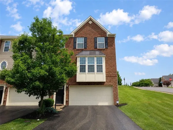 $399,999 | 1000 Grey Fox Circle, Bridgeville, PA 15017