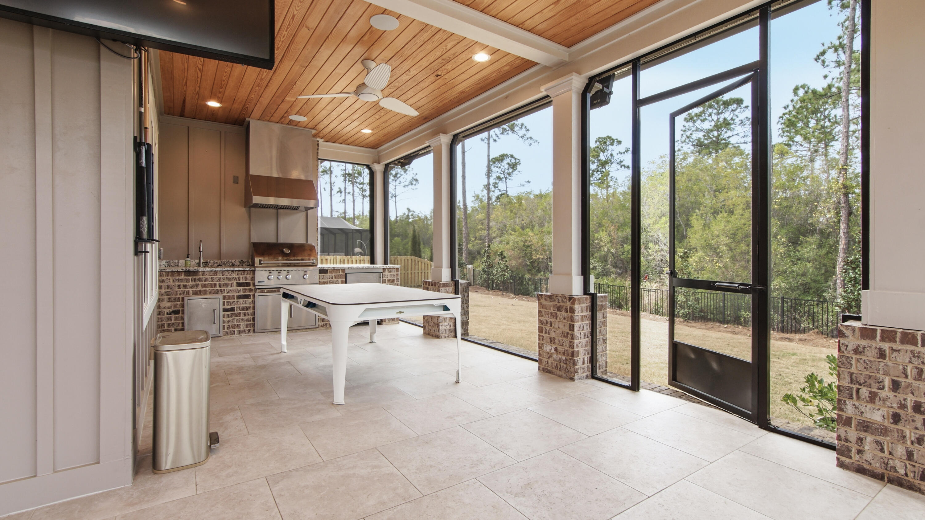 186 Revana Way Freeport, FL 32439 - Photo 4 of 99 DSC02935 (1)