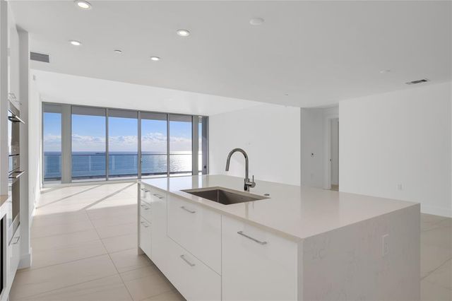 $3,299,000 | 153 North Seabreeze Boulevard, Unit 1001S, Fort Lauderdale, FL 33304