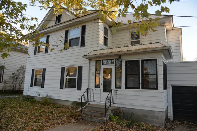 $245,000 | 103 Bridge Wonewoc Wi 53968, Wonewoc, WI 53968