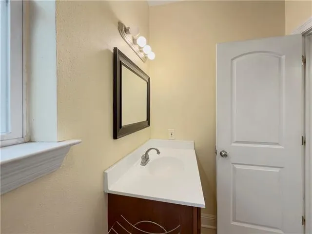 $1,450 | 1800 Lamanche Street, Unit B, New Orleans, LA 70117
