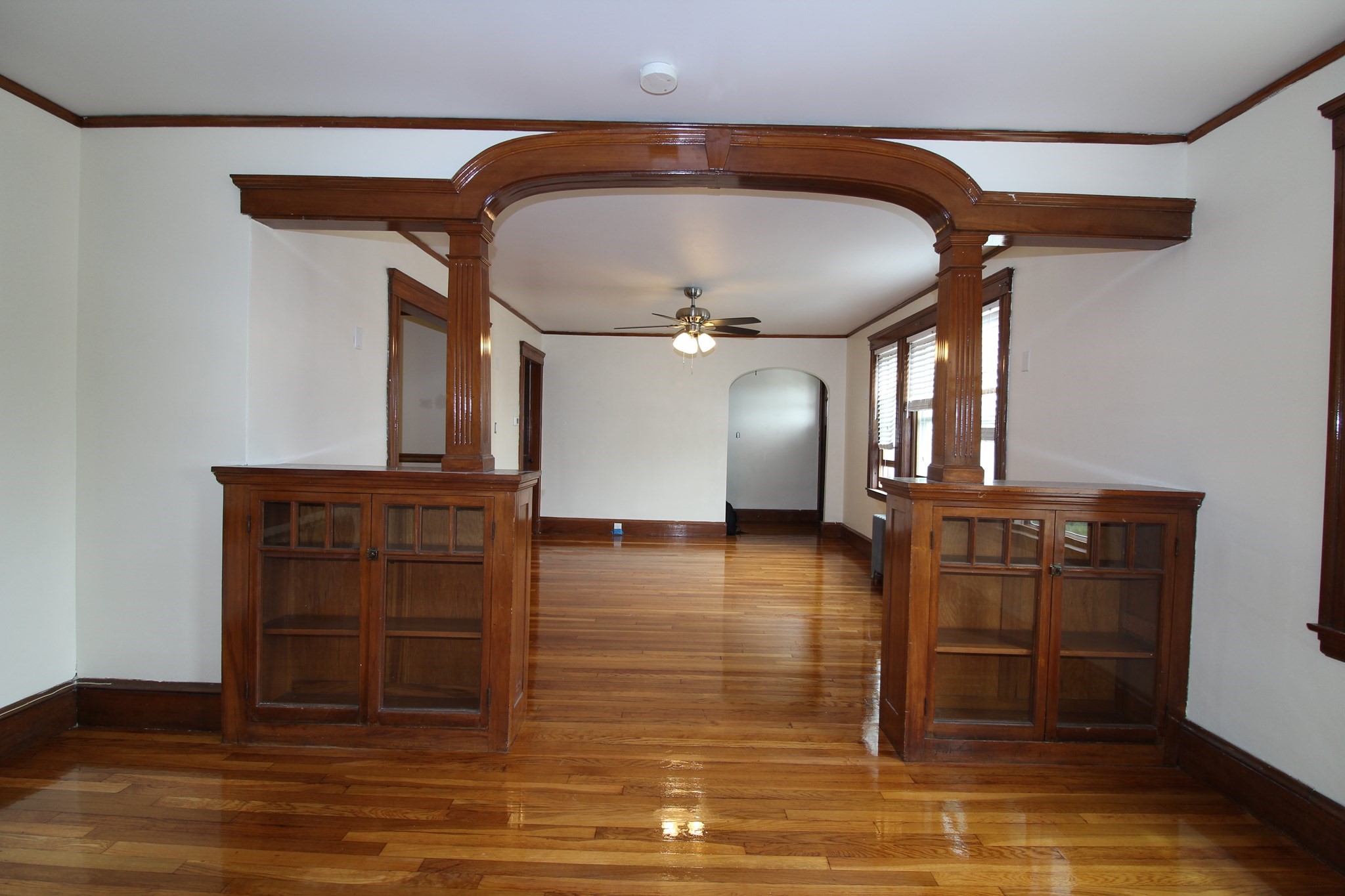 24 Edgecliff Road, Unit 24 Watertown, MA 02472 - Photo 4 of 10 Gallery Image 4