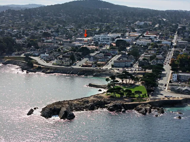 $3,999,000 | 520 Lighthouse Avenue, Unit 301, Pacific Grove, CA 93950