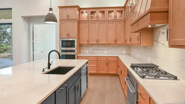 $989,900 | 145 Western Justice, Boerne, TX 78006