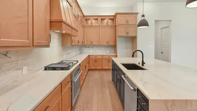 $989,900 | 145 Western Justice, Boerne, TX 78006