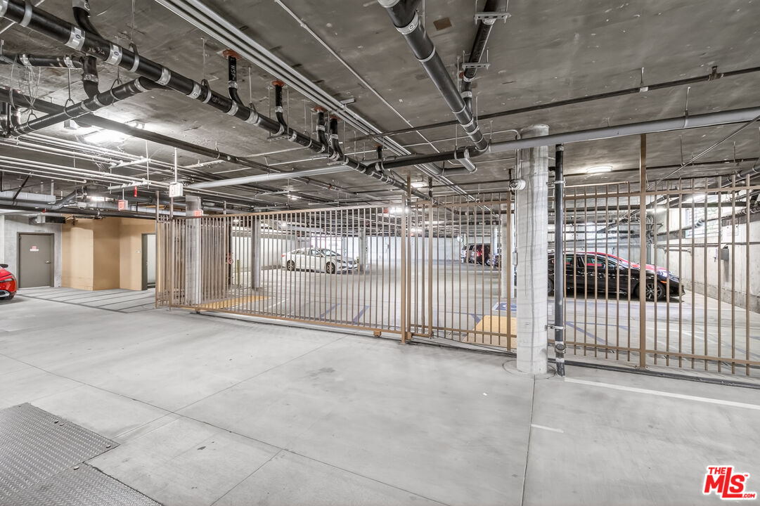 2980 Ripple Place, Unit 206 Los Angeles, CA 90039 - Photo 35 of 46