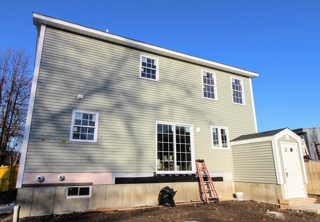 189 Friendship Street Fall River, MA 02724 - Photo 3 of 15