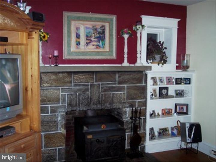 14 Eagleville Road Eagleville, PA 19403 - Photo 5 of 9 Living Room