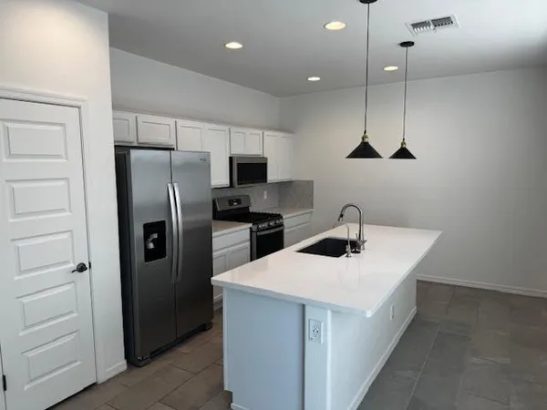 $1,975 | 14245 West Hackamore Drive, Surprise, AZ 85387