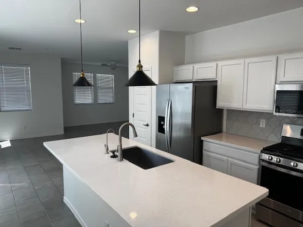 $1,975 | 14245 West Hackamore Drive, Surprise, AZ 85387