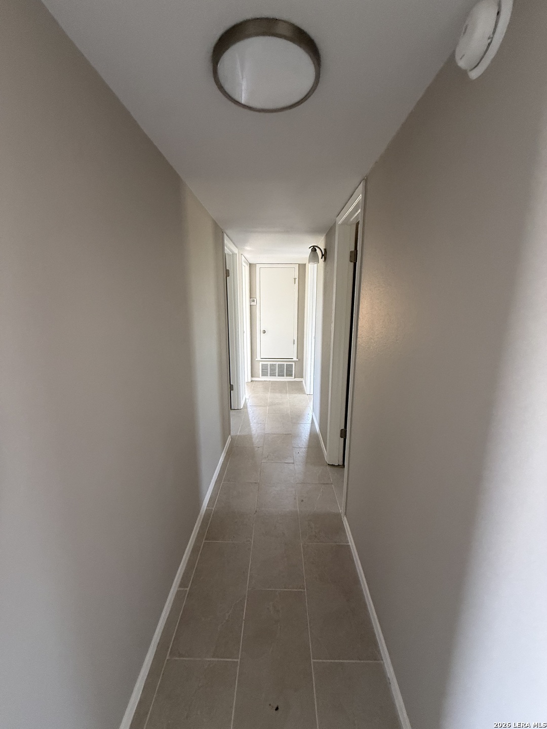 809 8th Street Floresville, TX 78114 - Photo 14 of 20