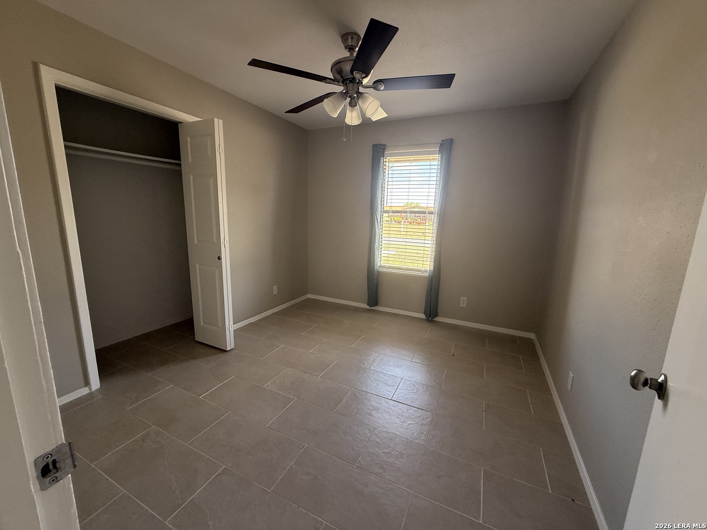 809 8th Street Floresville, TX 78114 - Photo 17 of 20
