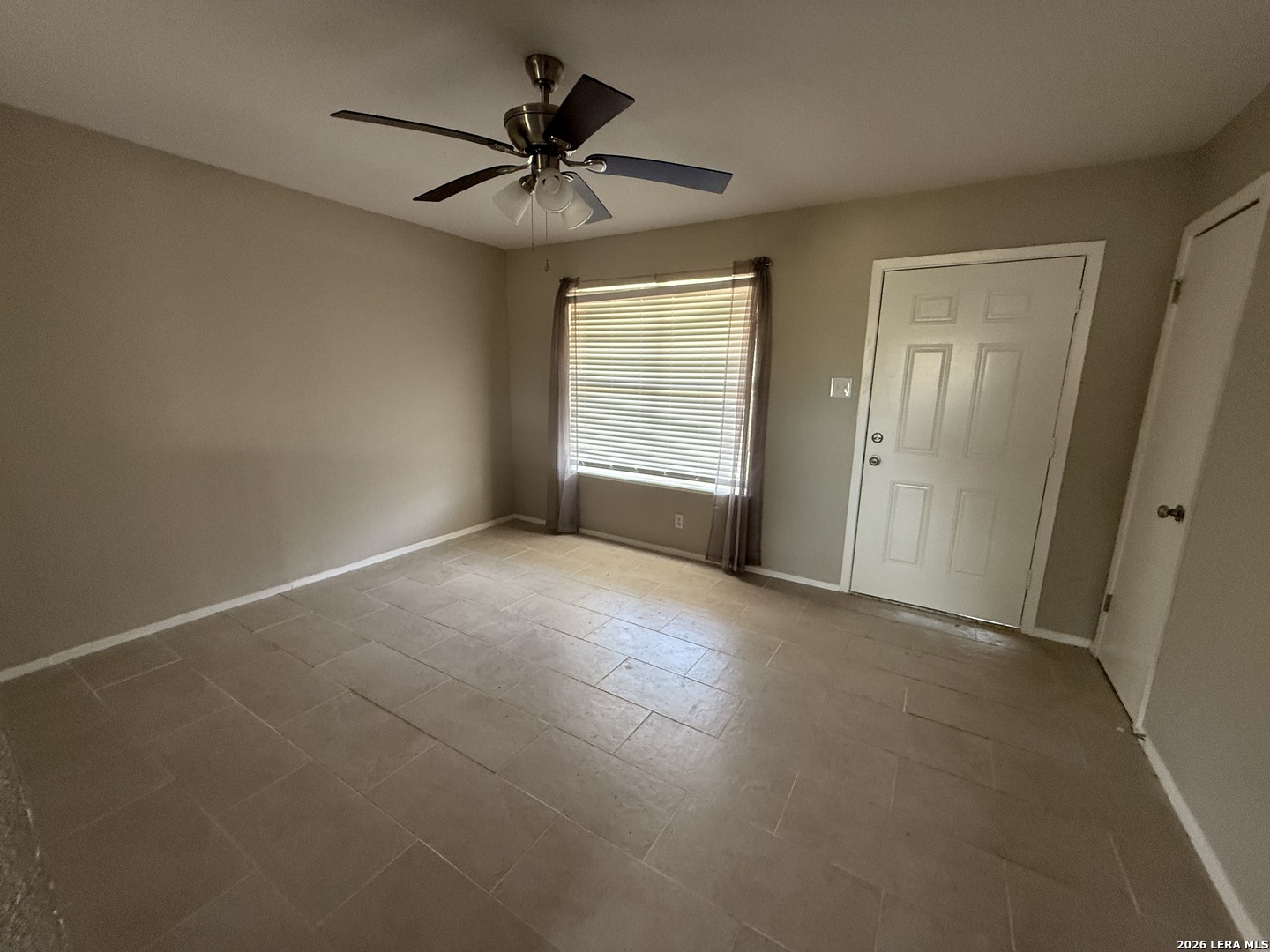 809 8th Street Floresville, TX 78114 - Photo 18 of 20