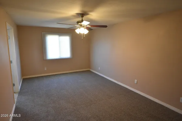 $2,460 | 14815 North 38th Street, Phoenix, AZ 85032