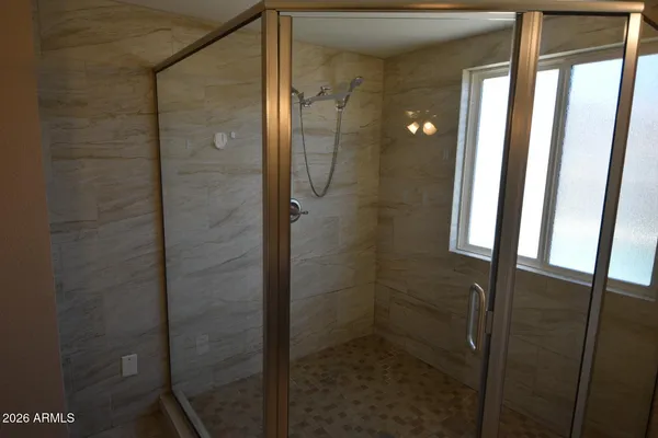 $2,460 | 14815 North 38th Street, Phoenix, AZ 85032