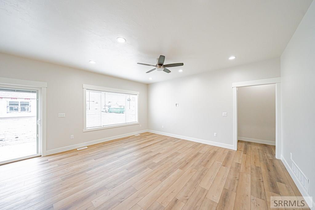 556 Syringa Street Rigby, ID 83442 - Photo 5 of 52