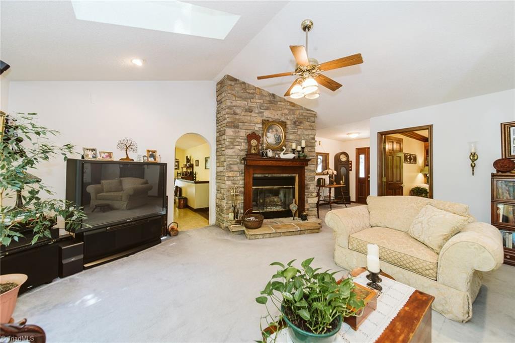 331 Speer Road Mocksville, NC 27028 - Photo 4 of 33 Gallery Image 4