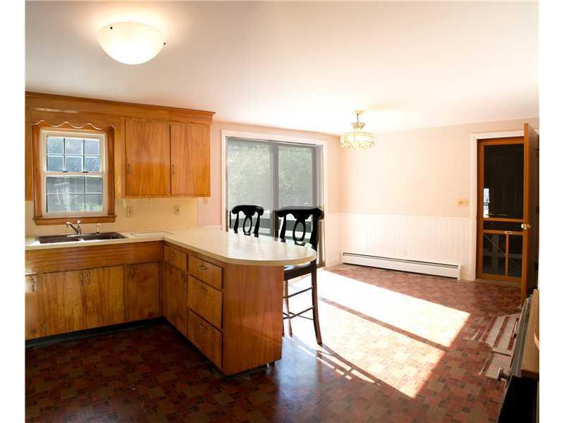8 Pond View Road Cape Elizabeth, ME 04107 - Photo 3 of 10 Dining Room.