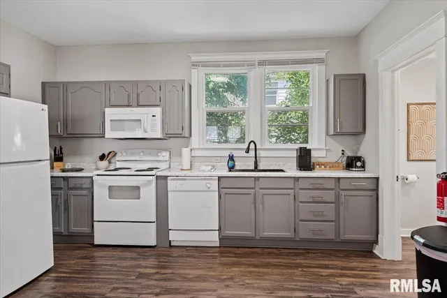 $135,000 | 112 North MacArthur Boulevard, Springfield, IL 62702