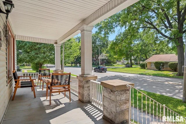 $135,000 | 112 North MacArthur Boulevard, Springfield, IL 62702