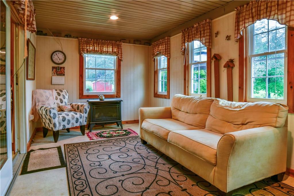 4796 Thomason Road Sharpsville, PA 16150 - Photo 12 of 17 Gallery Image 12