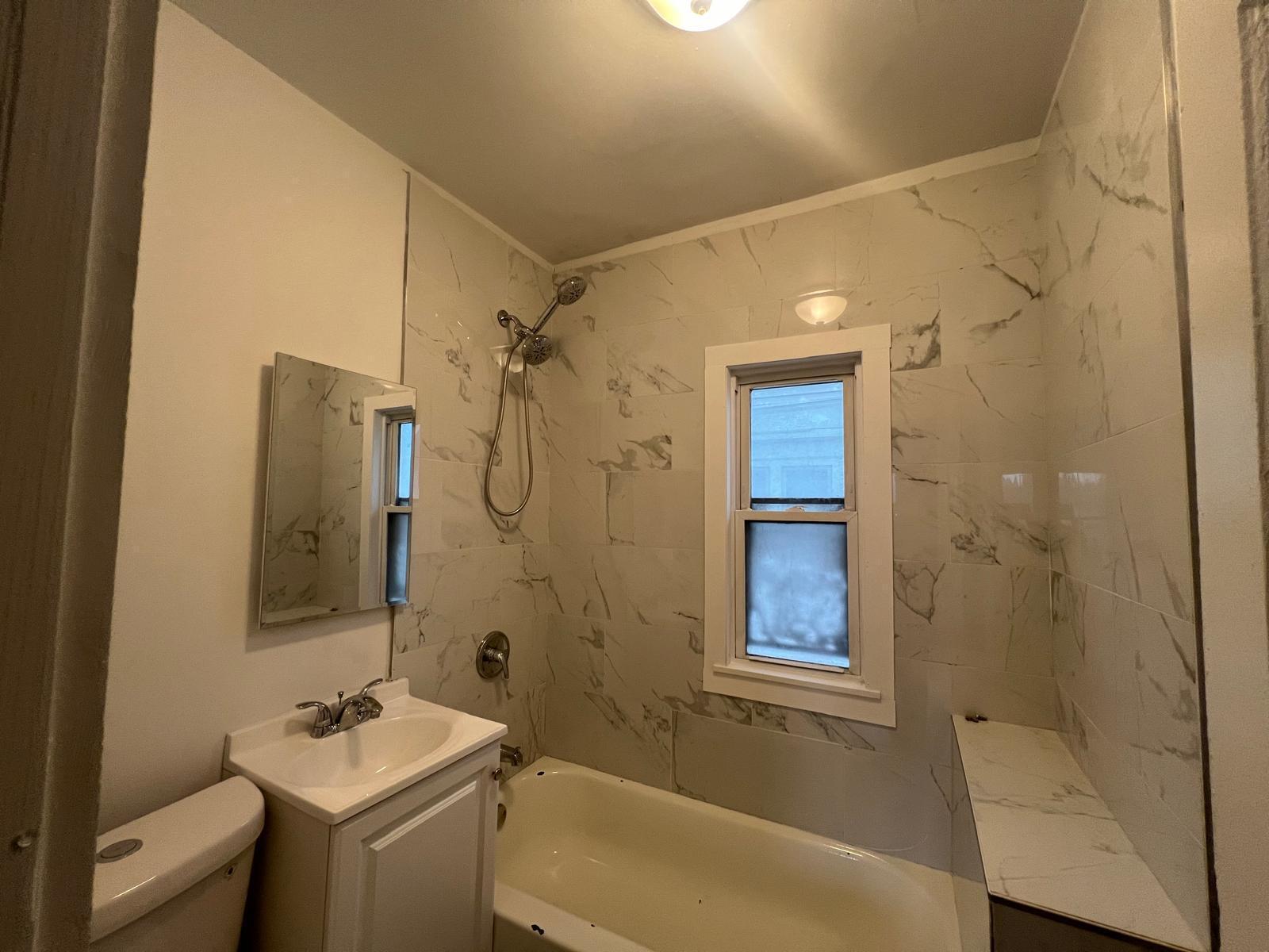 2907 North 35th Street Milwaukee, WI 53210 - Photo 16 of 22 WhatsApp Image 2025-09-26 at 19.54.49_64