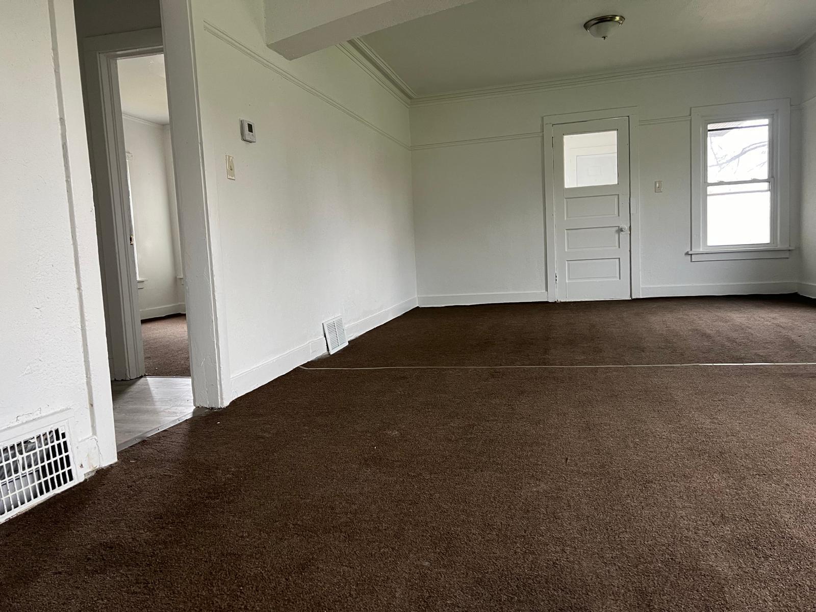 2907 North 35th Street Milwaukee, WI 53210 - Photo 7 of 22 WhatsApp Image 2025-09-26 at 19.54.48_69