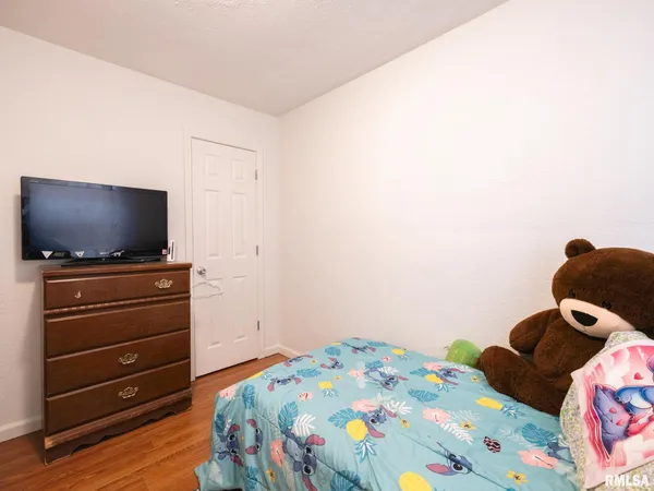$229,900 | 713 Pekin Avenue, Creve Coeur, IL 61610