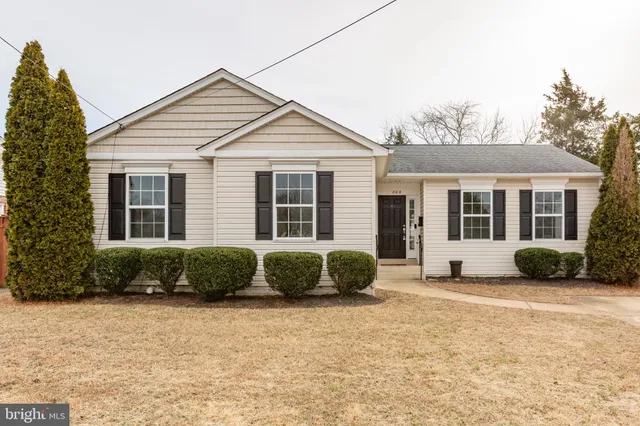 $475,000 | 604 Woodford Street, Fredericksburg, VA 22401