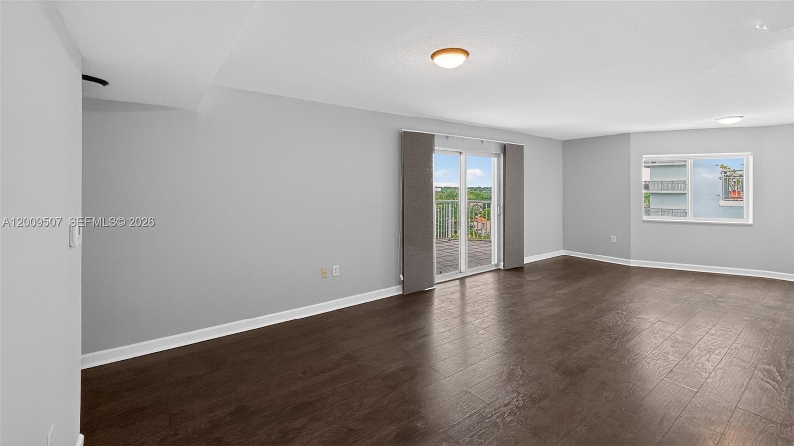 280 Southwest 20th Road, Unit 904 Miami, FL 33129 - Photo 8 of 34
