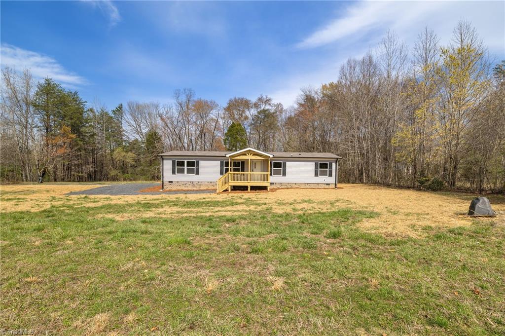 153 Mosley Loop Madison, NC 27025 - Photo 2 of 33