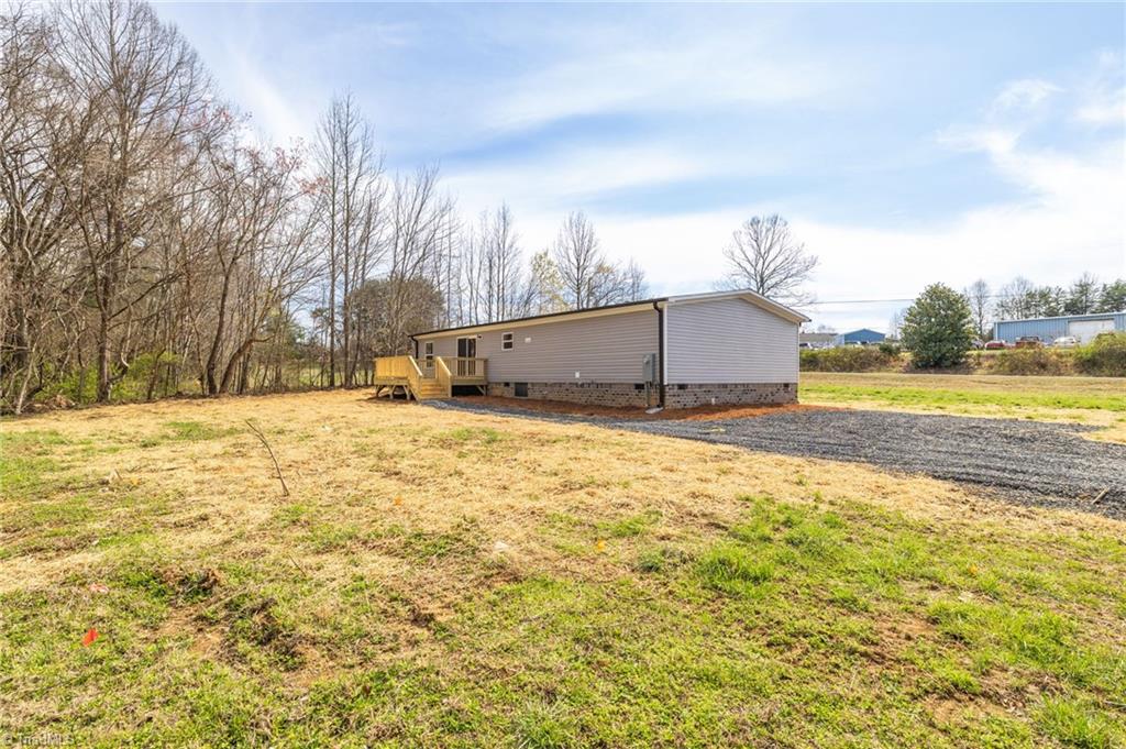 153 Mosley Loop Madison, NC 27025 - Photo 31 of 33