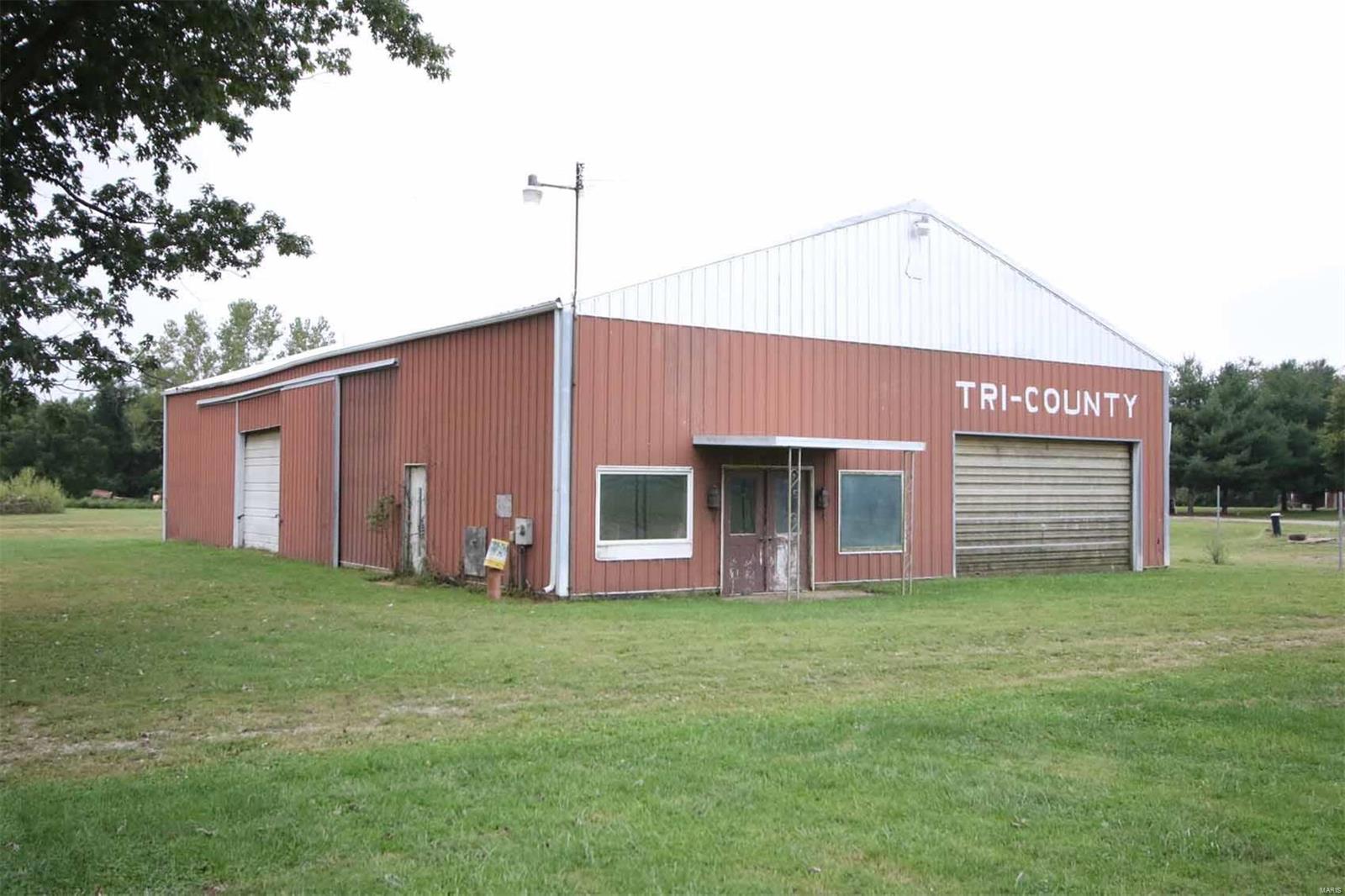34693 Gotter Road Brighton, IL 62012 - Photo 5 of 12