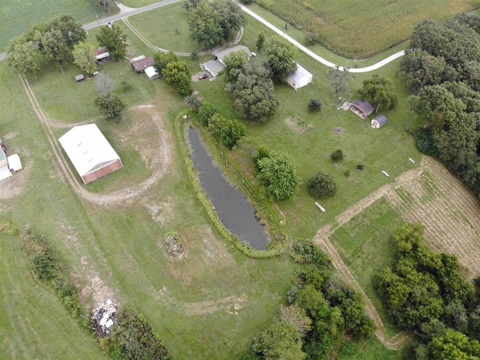 34693 Gotter Road Brighton, IL 62012 - Photo 6 of 12