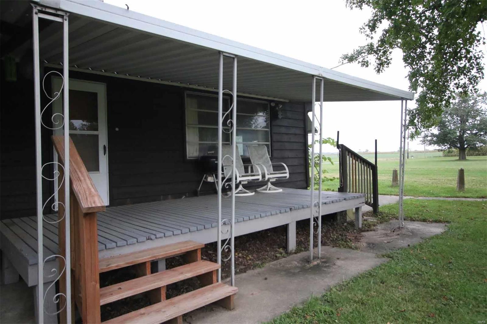 34693 Gotter Road Brighton, IL 62012 - Photo 10 of 12