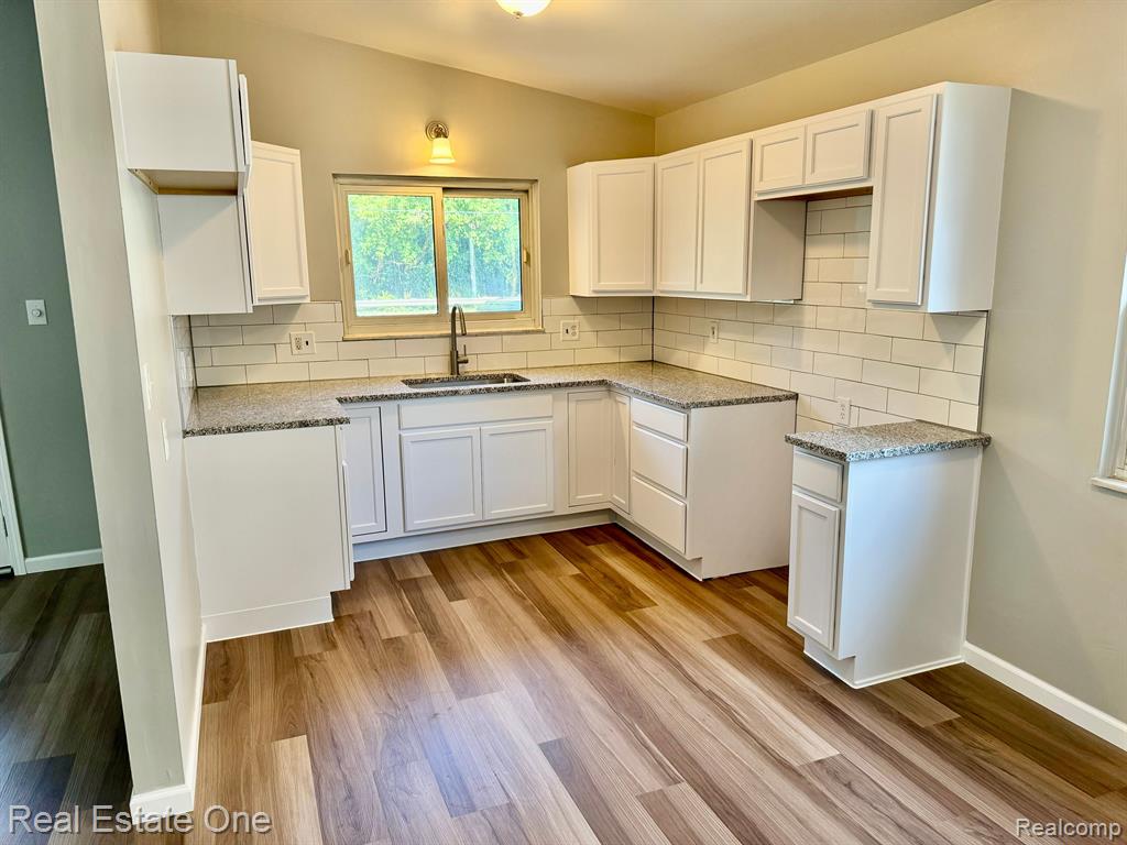 18618 Inkster Road Redford, MI 48240 - Photo 2 of 10